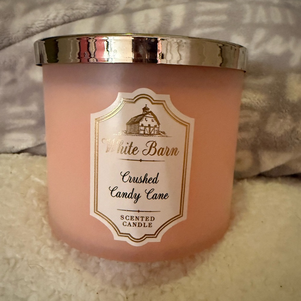 White Barn Unused Crushed Candy Cane 3-Wick Candle Holiday Collection